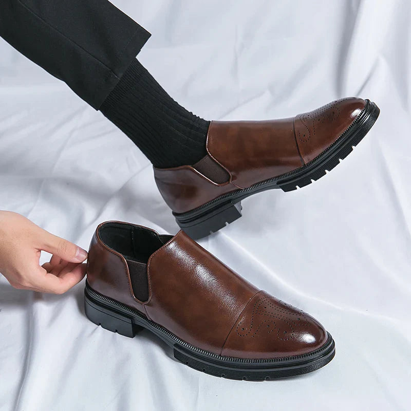 Bottes homme à semelle crantée