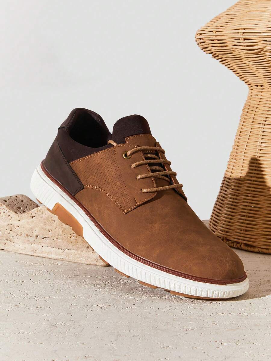 Baskets homme à empiècements