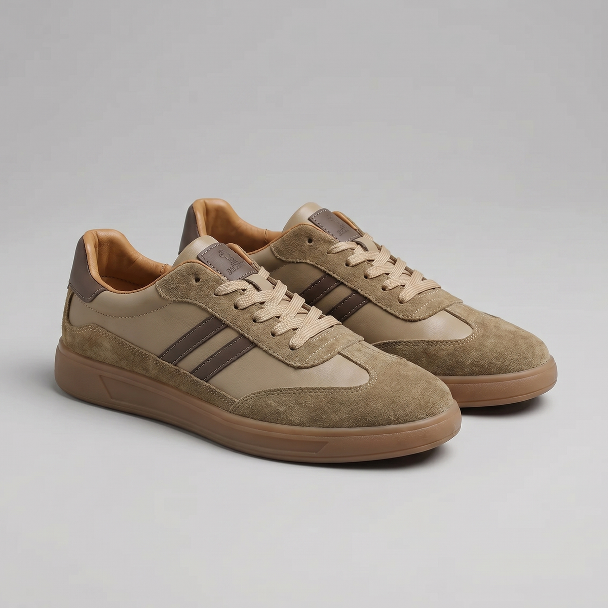 Baskets homme rétro à empiècements