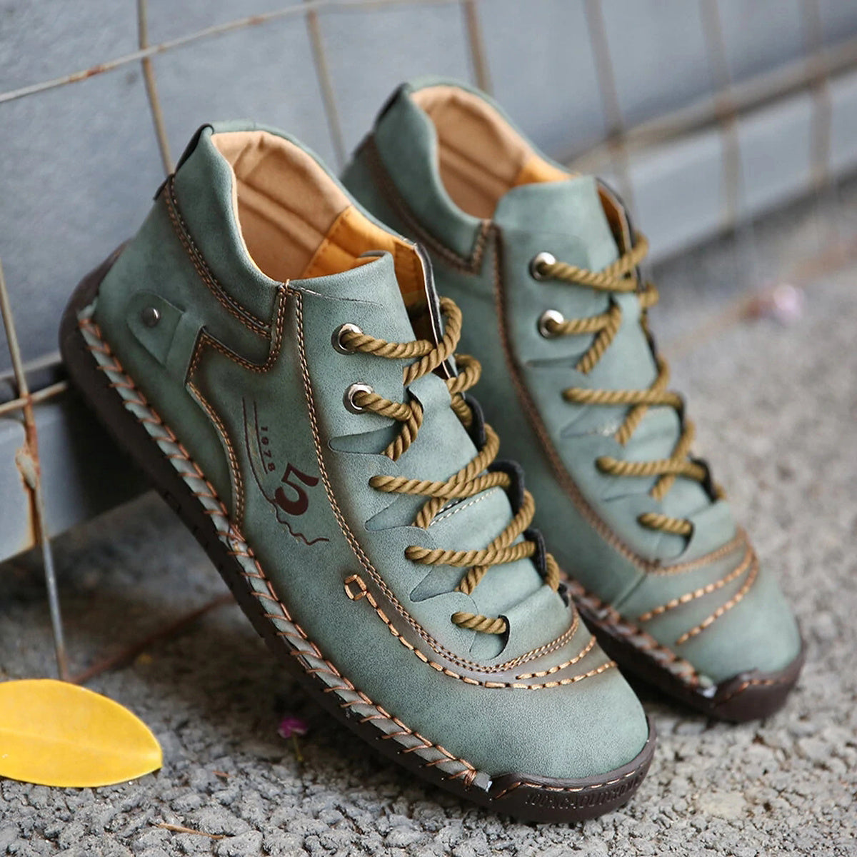 Bottes à lacets pour homme