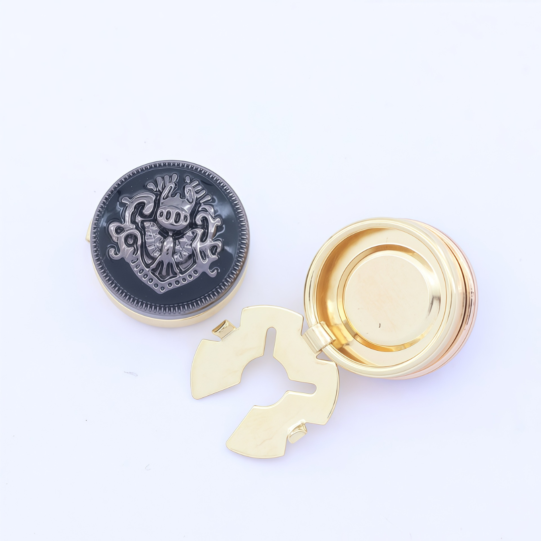 Cache bouton décoratif pour veste