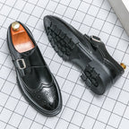 Chaussures homme à boucle perforées