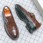 Chaussures homme à boucle perforées