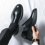 Chaussures homme à enfiler perforées