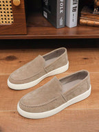 Chaussures homme à enfiler style mocassin