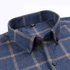 Chemise à carreaux boutonnée pour homme