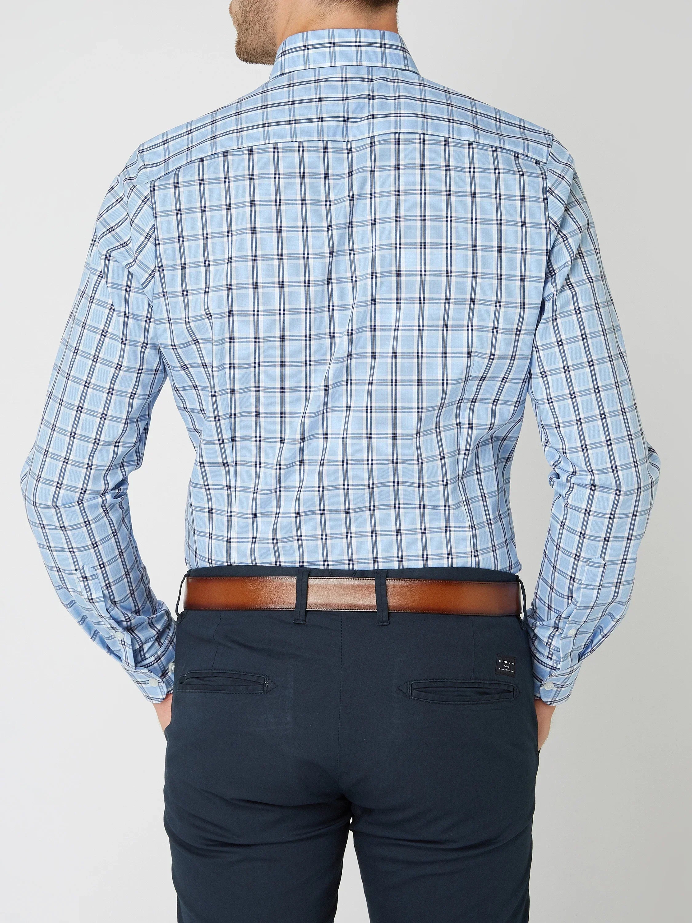 Chemise à carreaux boutonnée pour homme