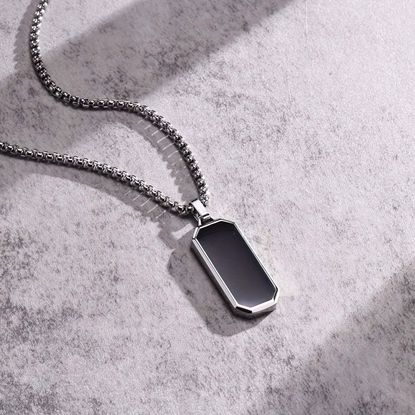 Collier Pendentif Géométrique pour Hommes