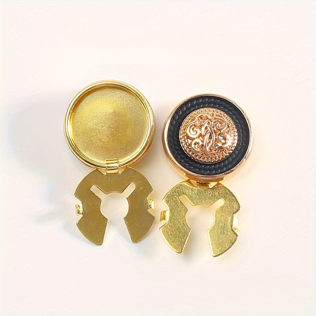 Couvre-boutons gravés pour hommes