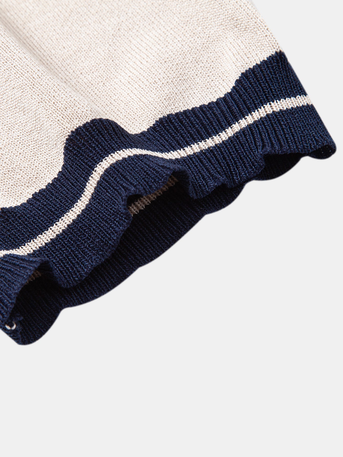 Ensemble homme polo zippé et pantalon habillé