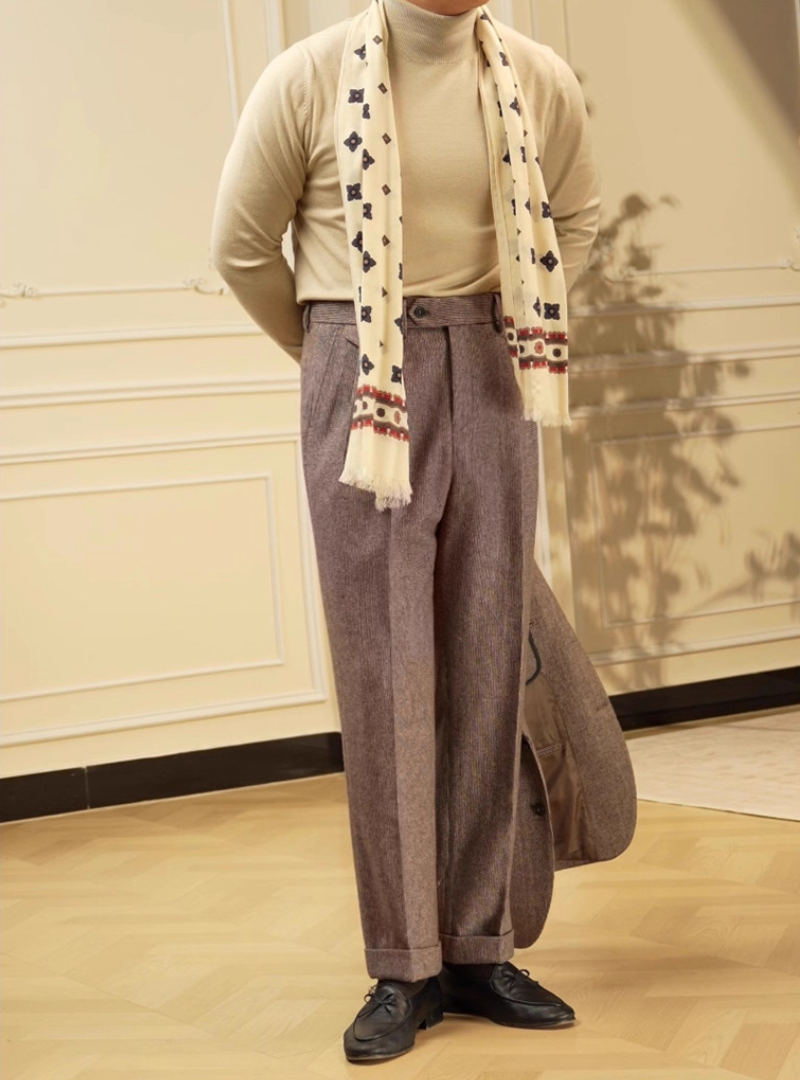 Pantalon homme à pinces coupe droite