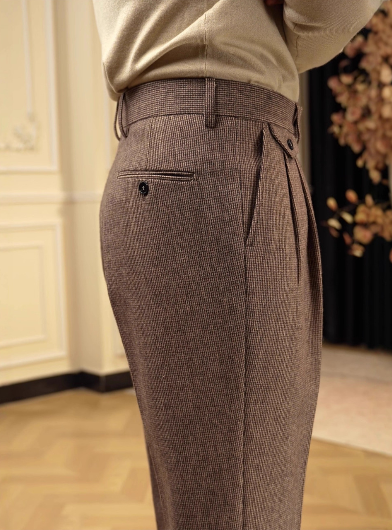 Pantalon homme à pinces coupe droite