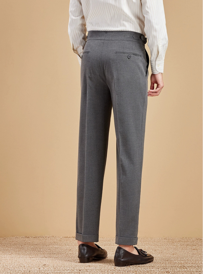Pantalon homme à pinces et taille ajustable