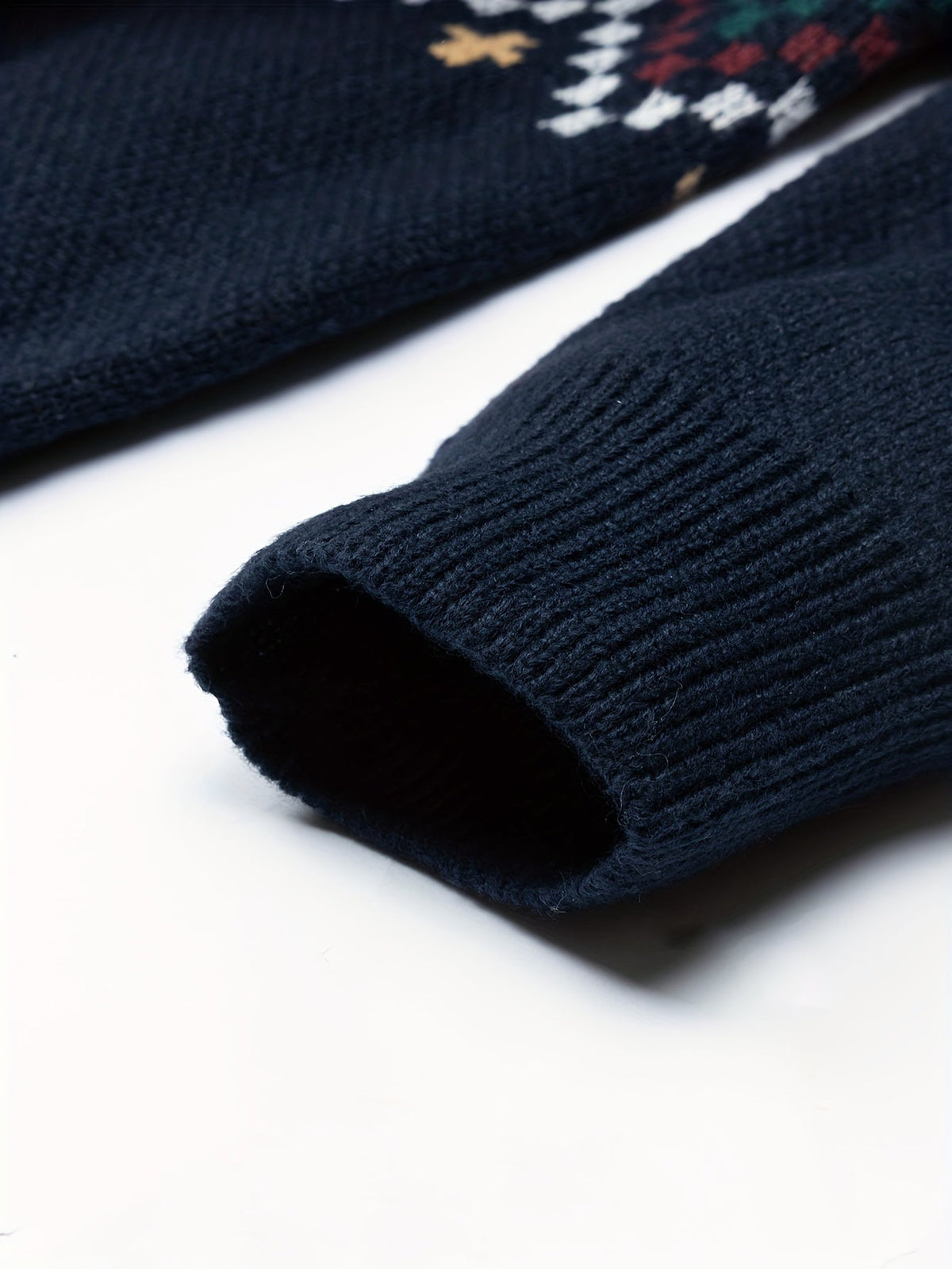 Pull homme maille col rond à motif imprimé