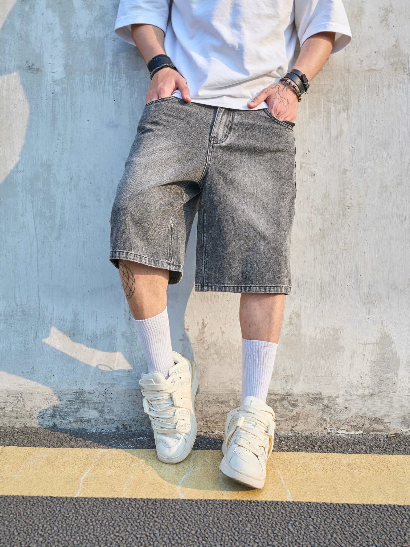 Short homme délavé