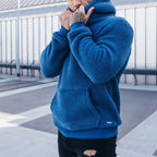 Sweat homme à capuche effet peluche
