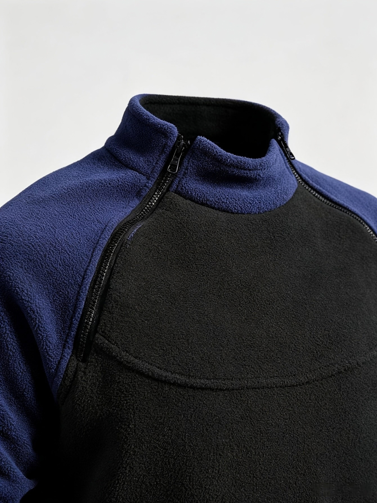 Sweat homme col montant zippé manches raglan